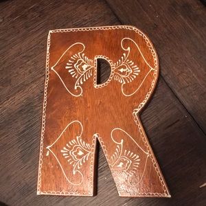 URBAN OUTFITTERS wooden letter R